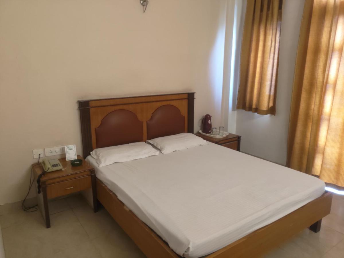 Hotel Fort View Tikamgarh Luaran gambar
